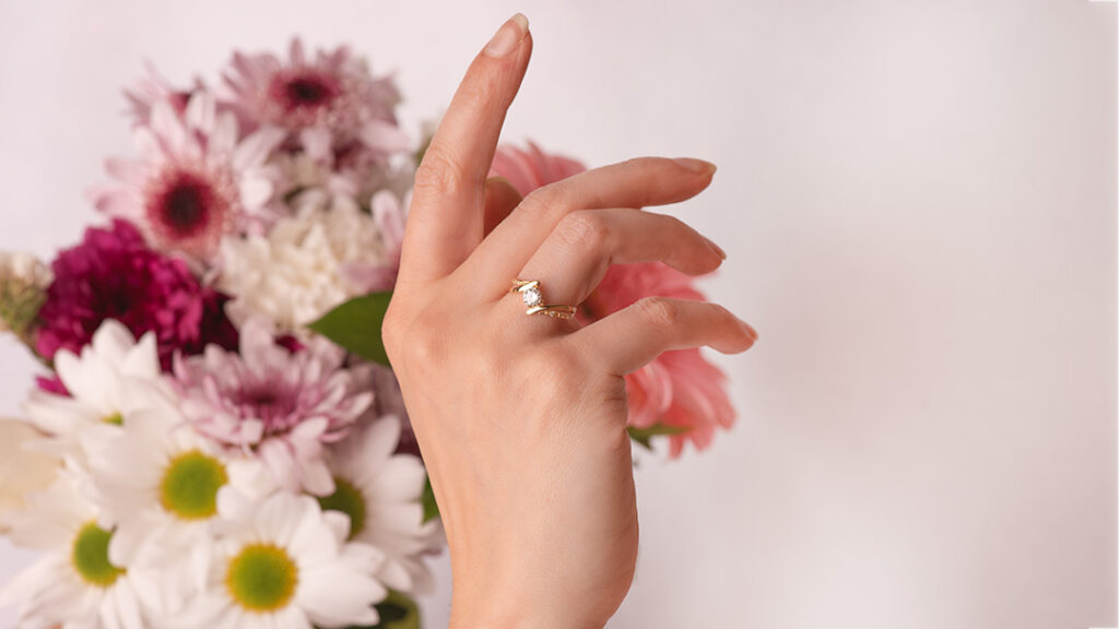 Joyas de oro para regalar en para pedida de mano