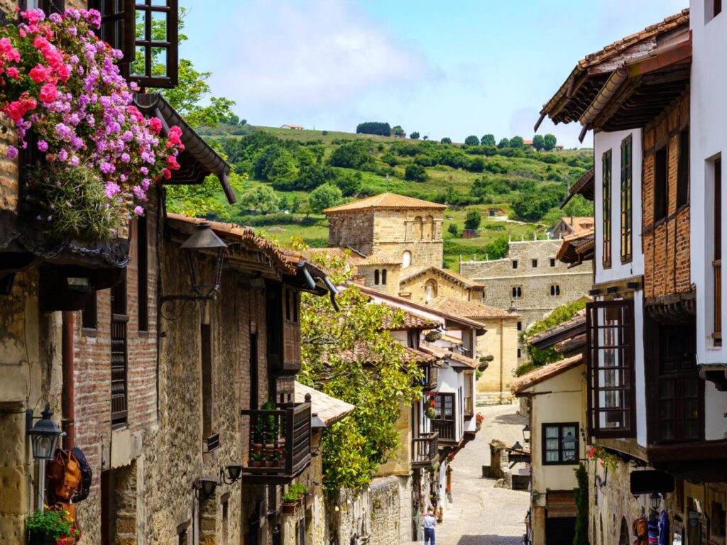 Descubre Santillana del Mar, la villa de las tres mentiras