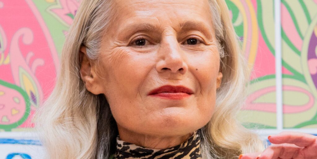 El sérum favorito de las mujeres de 50 que rejuvenece la piel
