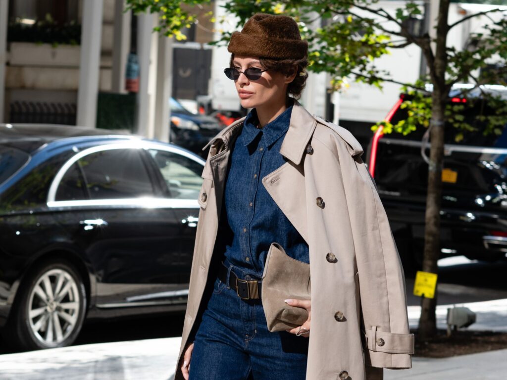Gabardinas de ante: la prenda clave para tus looks otoñales