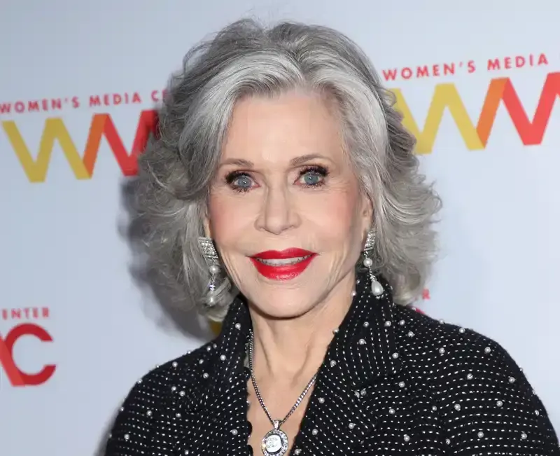 Jane Fonda y su secreto para una melena radiante a los 80