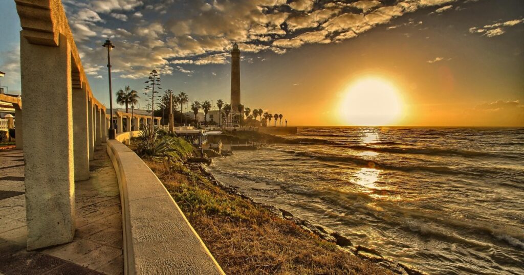 Un encantador poblado pesquero en Cádiz para disfrutar del verano